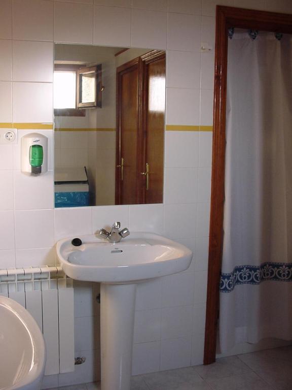 Albergue De Juventud De Sos del Rey Católico Szoba fotó